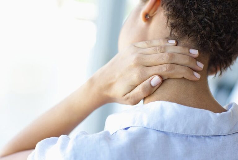 7 Unique Tips Everyone Should Know to Stop Neck Pain